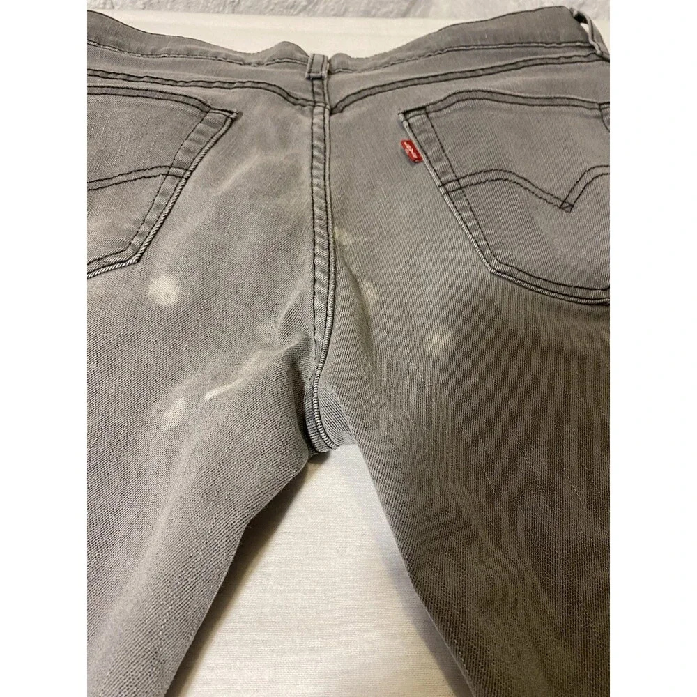 Levis note bleach